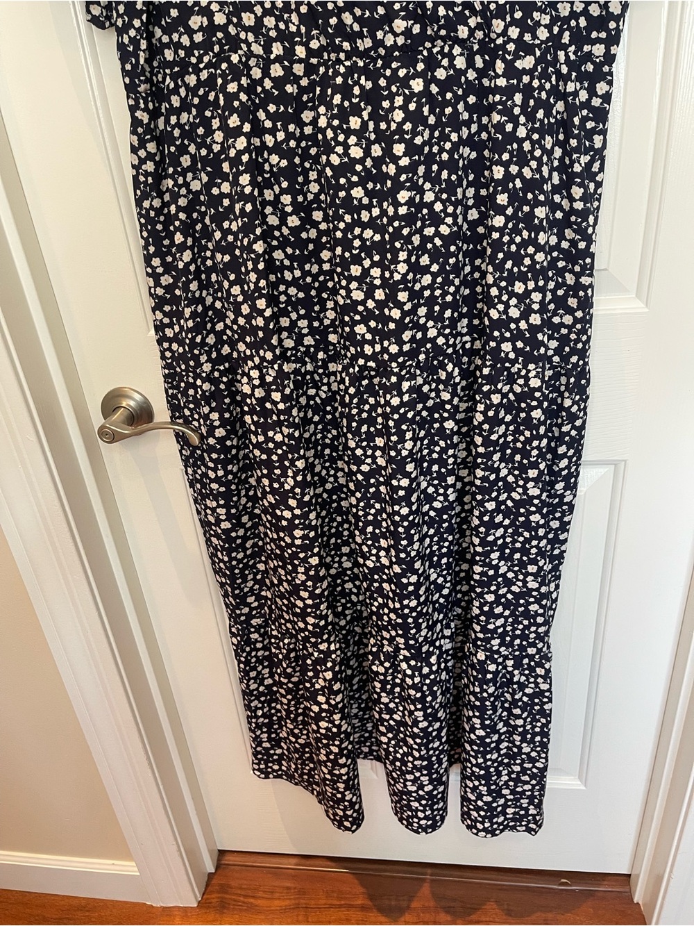 Plus Size Navy Blue Printed Maxi Dress with V-Neck - Picture 5 of 7